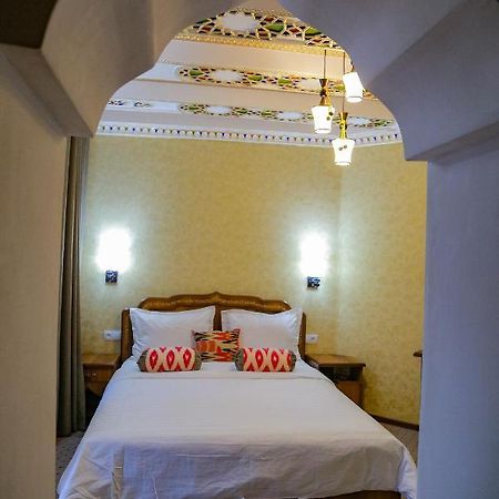 Old Gate Family Guest House Bucara Exterior foto
